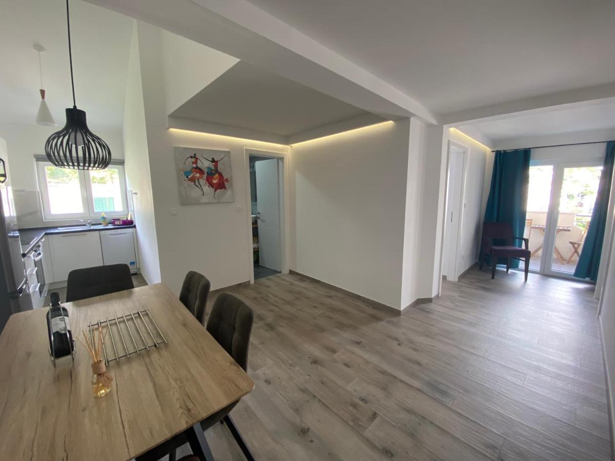 Sunrise Luxury Apartments - U2Adria Дуги-Рат Экстерьер фото